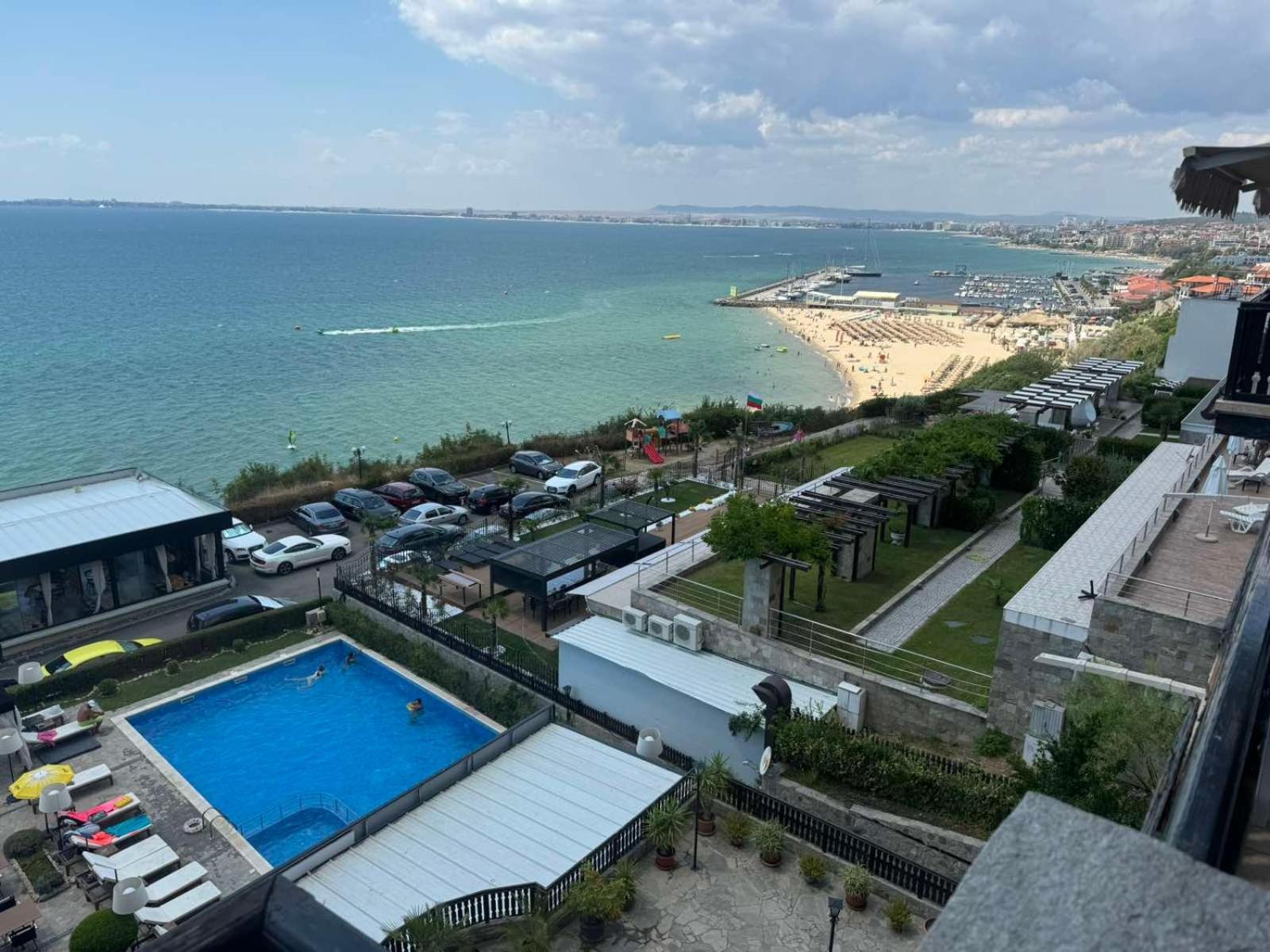 Sea View Marina Dinevi Apartment Свети Влас Екстериор снимка